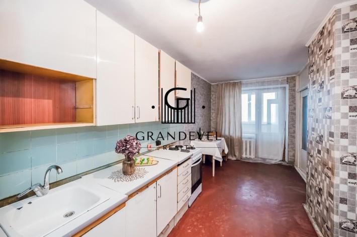 Продаж 1к Квартира на пр-т Володимира Івасюка 16-Г. Оболонь - фото 1