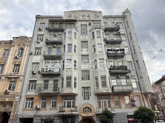 Продаж трикімнатна ЦЕНТР вул.Саксаганського 26/26 Голосіївський р-н Київ