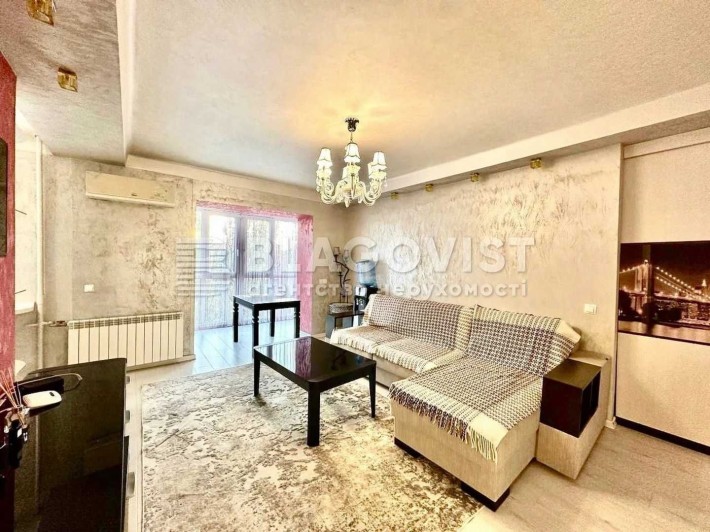 Продається 3 кімнатна квартира Лесі Українки - фото 1