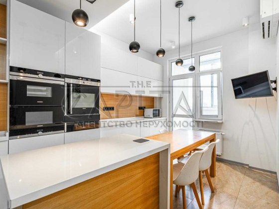 Панорама на Печерську 145 м2 купити квартиру Коновальця 3 спальні Київ