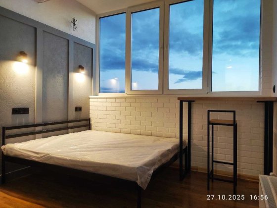 1к квартира з новим ремонтом і гарним видом з вікон Київ