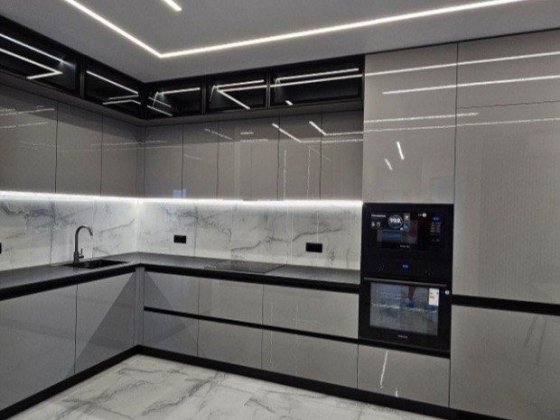 Простора та світла 3-к квартира 105 м² з новий ремонтом Урлівська 38 Киев