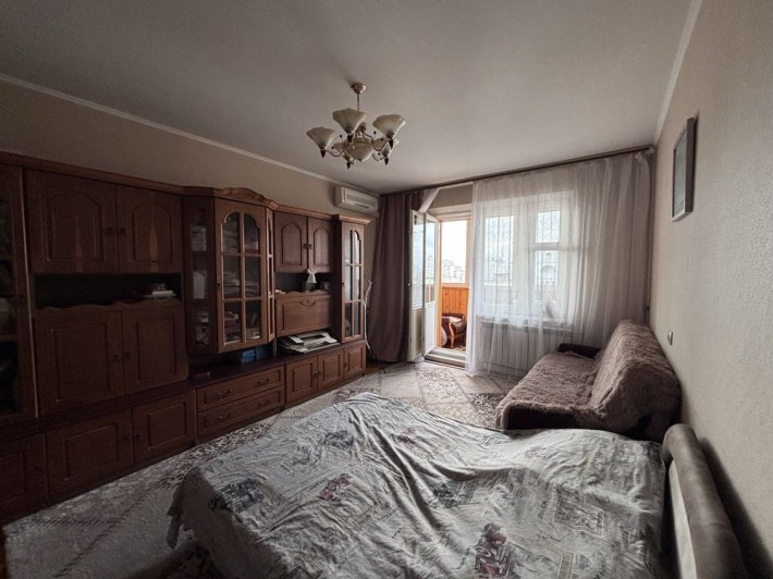 Затишна 1-кімнатна квартира 40 м² 2 хв м. Позняки  М. Гришка 10 - фото 1