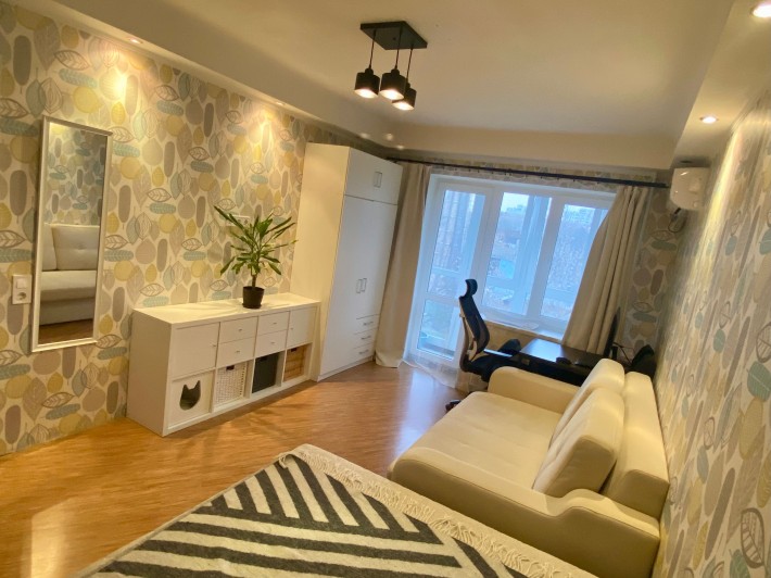 Продаж 1 кім кв (газ, опалення, інтернет, гаряча вода є без світла) - фото 1