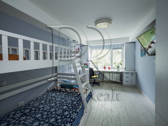 Продаж 2к квартири. м.Дарниця. Парк Перемога. Дарницький б-р 21 Киев