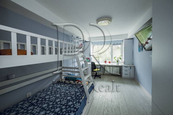 Продаж 2к квартири. м.Дарниця. Парк Перемога. Дарницький б-р 21 - фото 1