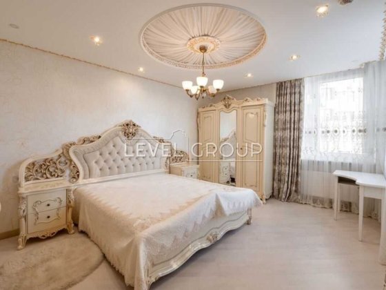 Продаж 2 кім. квартири з ремонтом ЖК Сонячна брама 78 кв.м. Київ