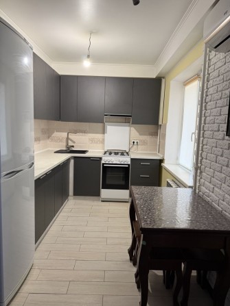 Квартира 33м2 по вулиці Мілютенка 44б - фото 1