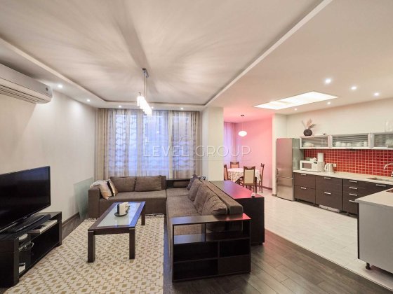 Трикімнатна квартира в ЖК по вул. Шептицького, 10 Лівобережна Киев