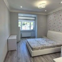 Продаж 3-к квартири вул. Дегтярна 7 Київ