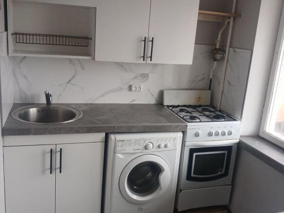 3-х комн. 5 мин. Пешком м. Минская, м. Оболонь 69.000$, жилое сост 7/ Киев