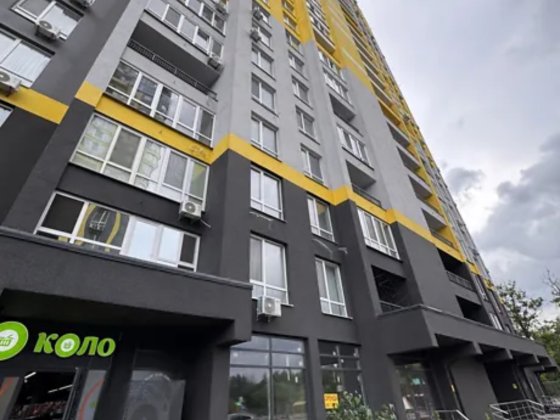 Продаж 3-к квартири вул. Кадетський Гай 10 Київ