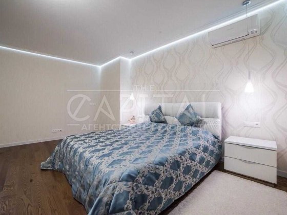 ЖК Олімпійський купити простору квартиру в центрі Ділова 2 спальні Київ