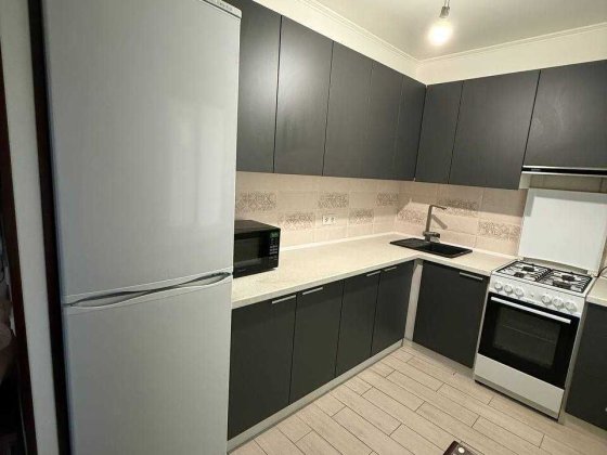 1-кімнатна гостинка вул. Мілютенка 44Б, метро Лісова Киев