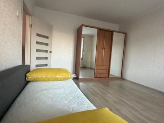 Продаж однокімнатної квартири за адресою Обололнський проспект 43 Київ