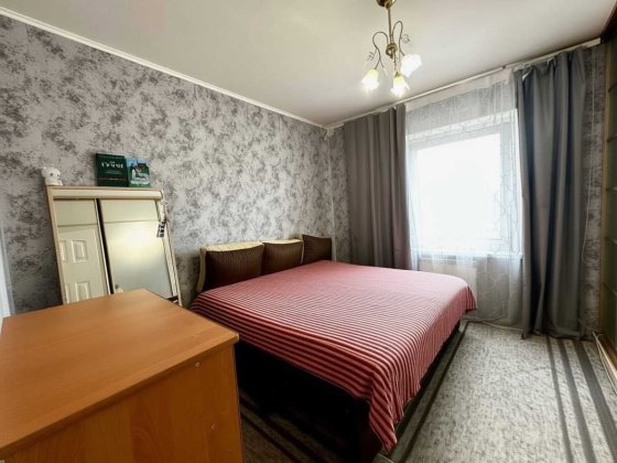 Позняки/Осокорки/Харьківський. Трикімнатна. Все окремо .Без % Киев