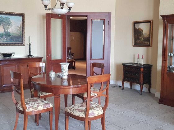 Продаю 3кім квартиру метро Печерська Киев