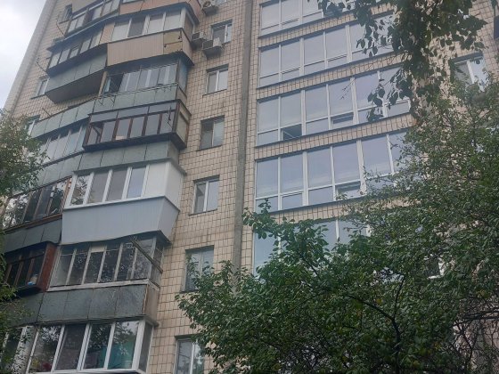 Актуальна!!! вул. Дніпроводська,1 ,Оболонський район Киев