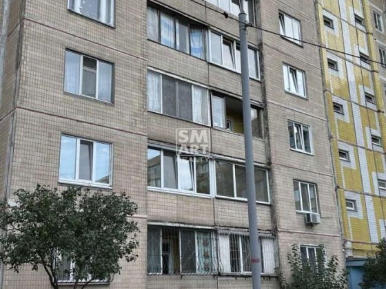 Продам 3-к квартиру 68.9м2. ул. Драйзера Теодора, 32. 57000 $ Киев