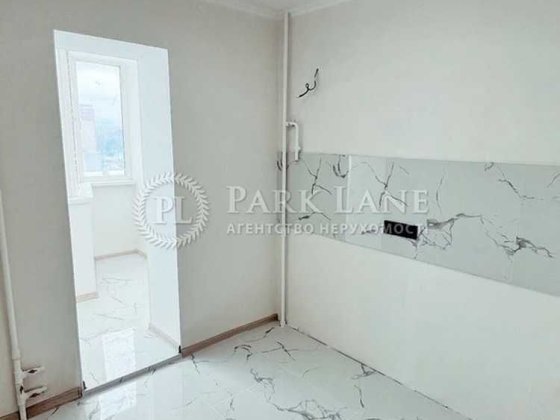 ТЕРМІНОВО Лифаря Сержа новий ремонт квартира 34м2 ВИГІДНО ЛОДЖИЯ Киев