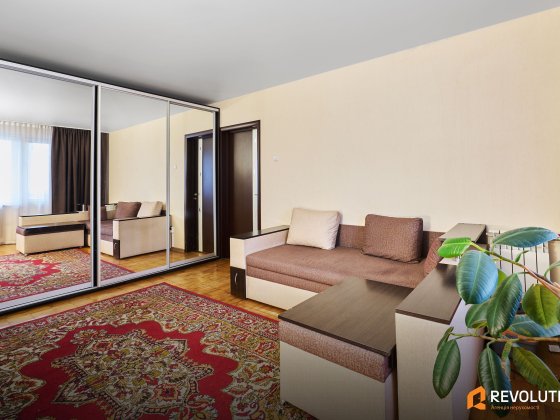 Без %; 3 кімн, пр.Червоної калини 22, державні програми, з ремонтом Київ