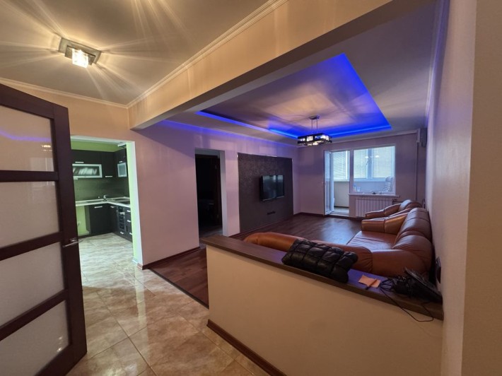 Продаж 3 кімнатної квартири Йорданська 1а - фото 1