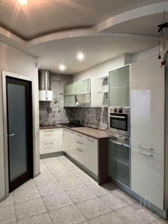 Затишна 2-кімнатна квартира 55 м² вул. Кубанської України 31-А - фото 1