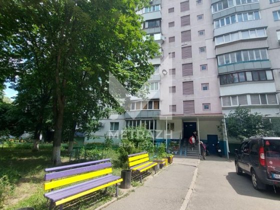 Продаж 1 кімн квартири по вул. Героїв Маріуполя 9 Київ