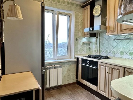 Продаж 2к квартири на Оболоні, Прирічна 27, Перша лінія від води Київ