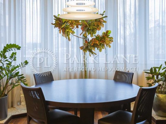 Продаж квартири з ремонтом Старонаводницька 13а Печерськ  Л.Украінки Киев