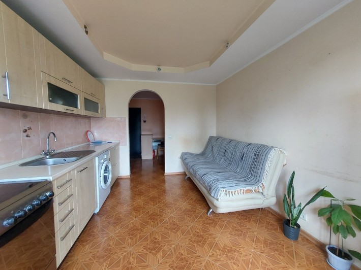 Продам 1-кімнатну, вул. Героїв Маріуполя 9, М Іподром - фото 1