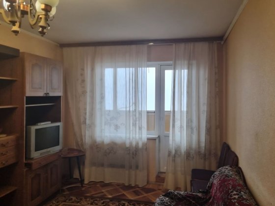 Трьохкімнатна,  Заболотного, 52, метро Теремки 5 хв пішки Киев