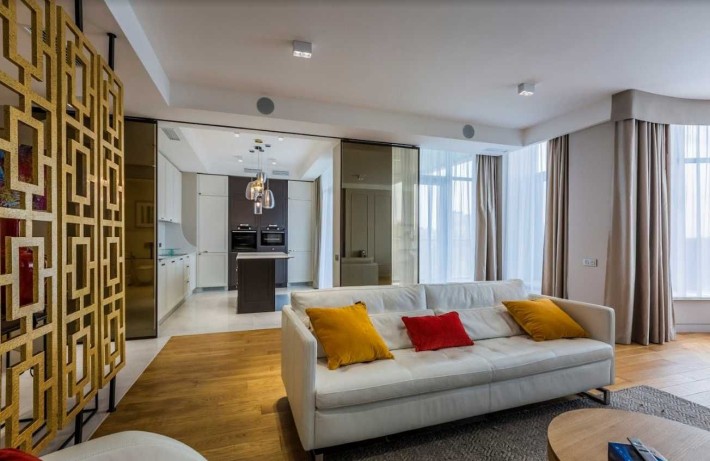 Продам квартиру(125м2)з авторським  ремонтом та видом на Дніпро - фото 1