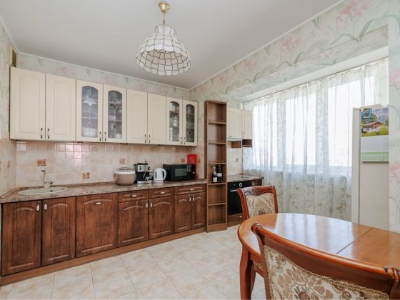 Продаж 4-х кім. кв. Деснянський р-н пр-т Червоної Калини Без комісії Київ