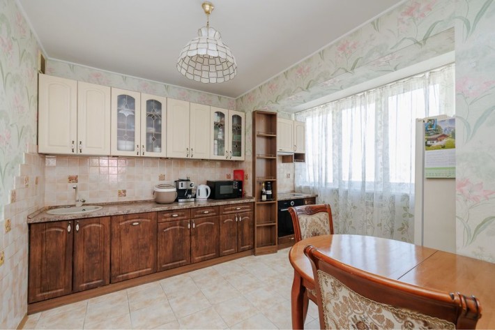 Продаж 4-х кім. кв. Деснянський р-н пр-т Червоної Калини Без комісії - фото 1