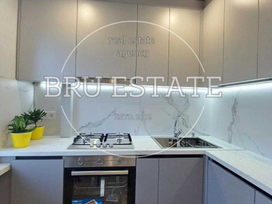 Продам 2к кв-ру з новим ремонтом Дарниця, Дніпровський р-н Київ