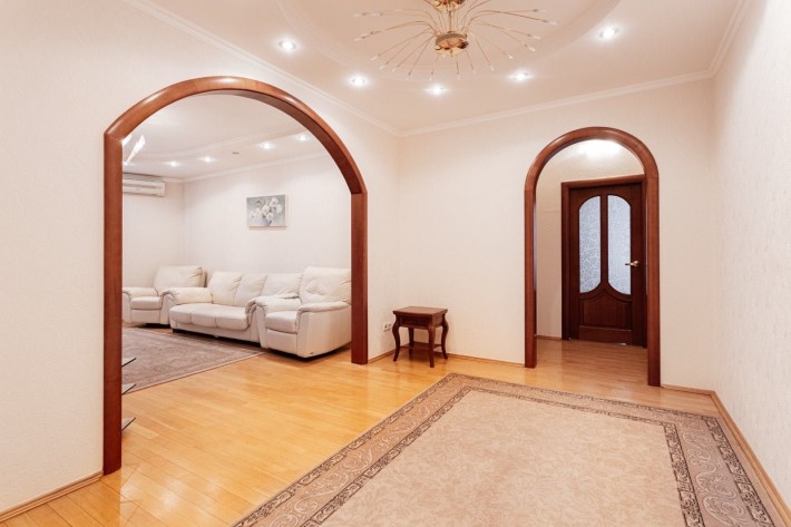 Продам 3к квартиру на Осокорках, Ахматовой, 45, без % - фото 1