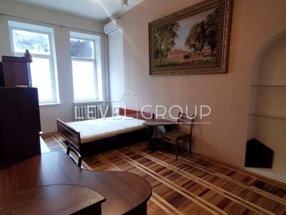 Продаж 2к Саксаганського, Голосіївський, Олімпійська, Центр Київ