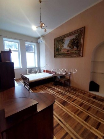 Продаж 2к Саксаганського, Голосіївський, Олімпійська, Центр - фото 1