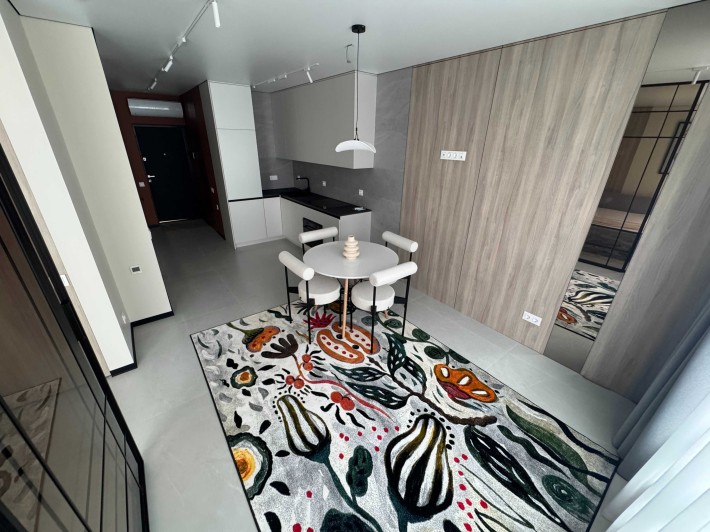 Продаж квартири бізнес-класу в ЖК White Lines (Вайт Лайнс), власник - фото 1