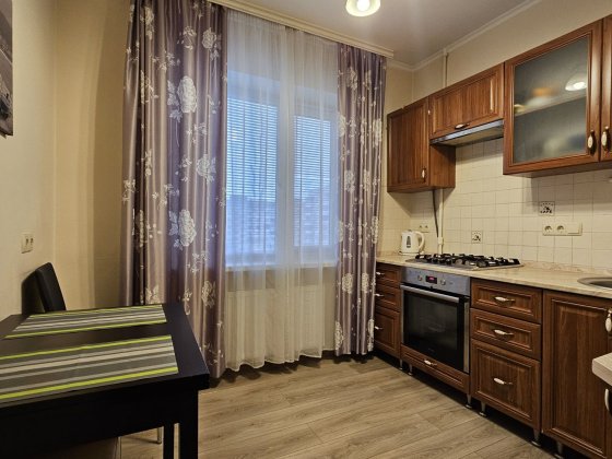 Оболонь. Північна 28. Героїв Дніпра. Київ