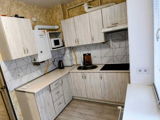 Продаж  БЕЗ% 1кім квартири  Радистів 30. Биківня. метро Лісова Киев