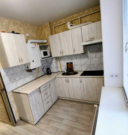 Продаж  БЕЗ% 1кім квартири  Радистів 30. Биківня. метро Лісова - фото 1