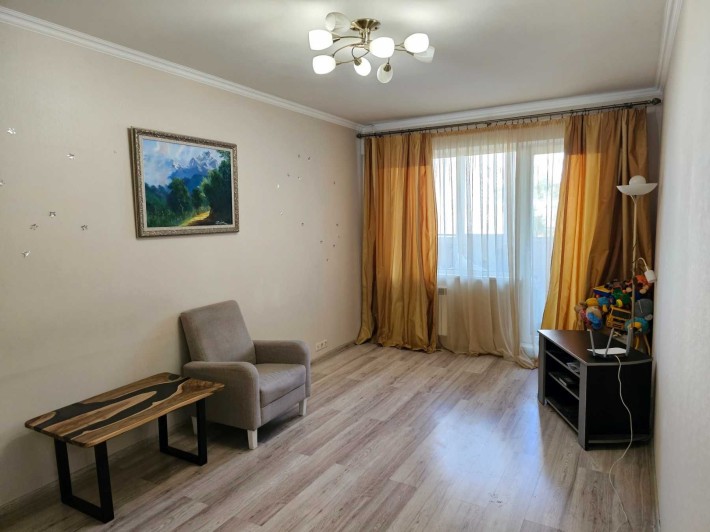 Продам чудову 3-х кімн квартиру начало Троєщини - фото 1