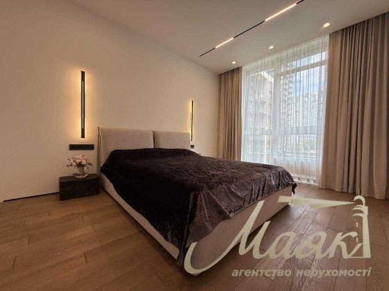 Продаж квартири Французький квартал 2, Печерський, Либідська Киев