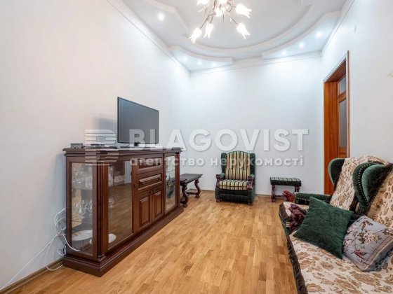 Продаж квартири ,Хрещатик 15,ЦЕНТР Київ