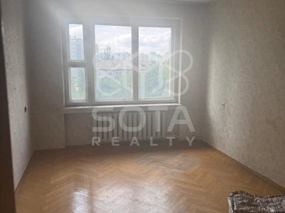 Простора 3к квартира, вул. Дарницький Бульвар 3, метро Дарниця Київ