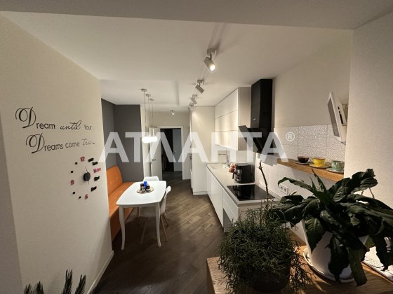 Продаємо 2х.к ГЕНЕРАТОР ЖК Міністерський Київ