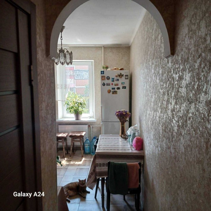 Продам 1-к на Троєщині  по буль.Висоцького 6 - фото 1