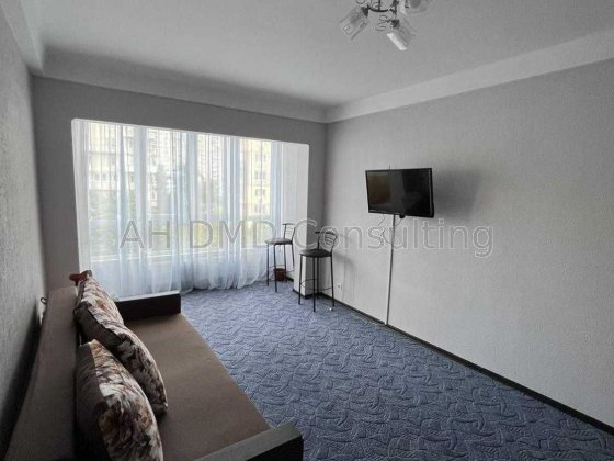 Продаж 1-к квартири Оболонський проспект 5А метро Оболонь Київ